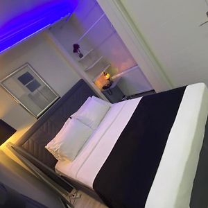 Kamer met een Queen Size Bed